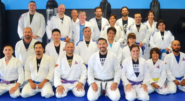 gracie-jiu-jitsu-huntington-breach-family